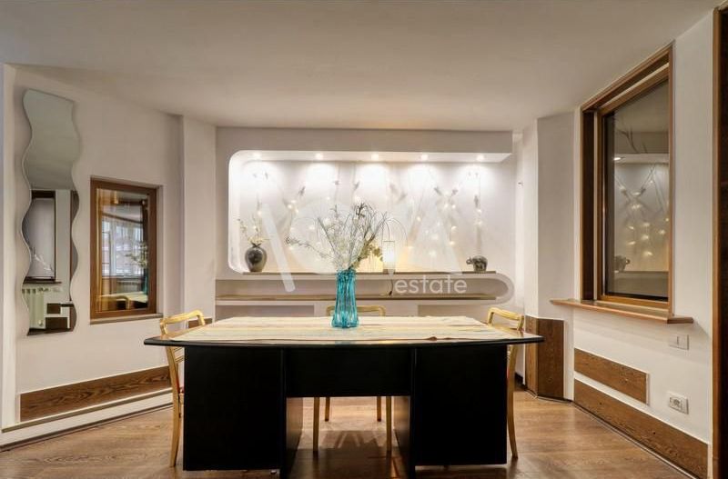 De închiriat: apartament în vilă, 200mp utili - Poză 1