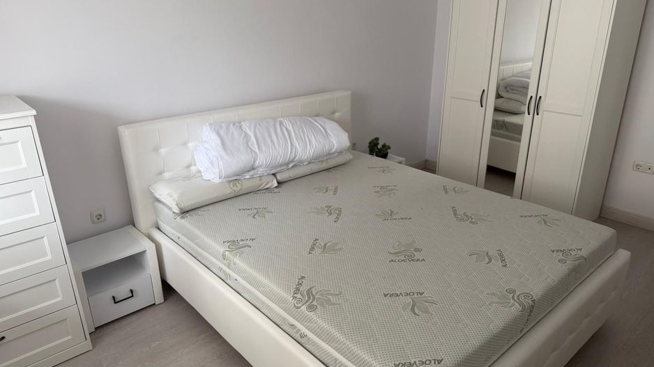 Apartament modern cu 3 camere de inchiriat in zona ultra-centrala - Poză 1