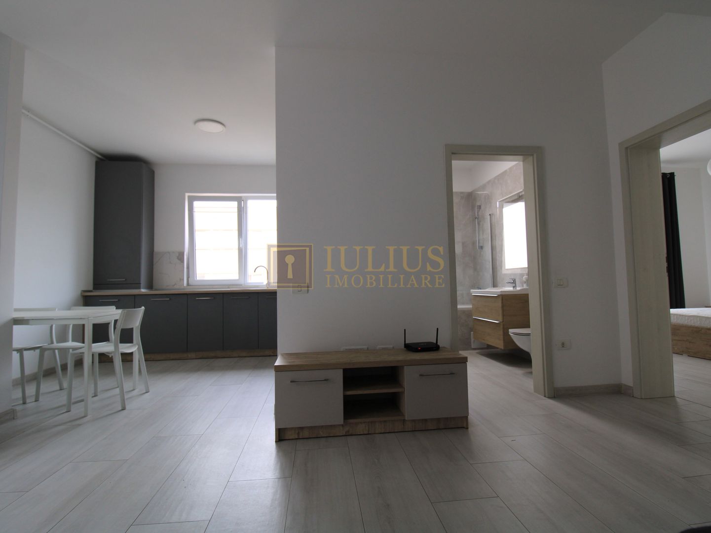 Selgros -Dumbravita, mobilat modern, loc parcare inclus. - Poză 6