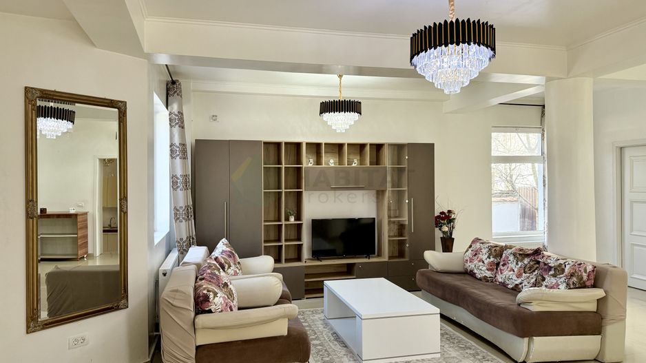 Vila 5 camere Volunatari| Mobilata, piscina exterioara - Poză 19