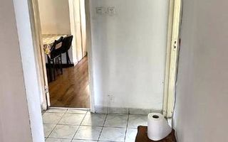 Apartament cu 3 camere decomandat, garaj si boxa, zona Piata Zorilor - Poză 3