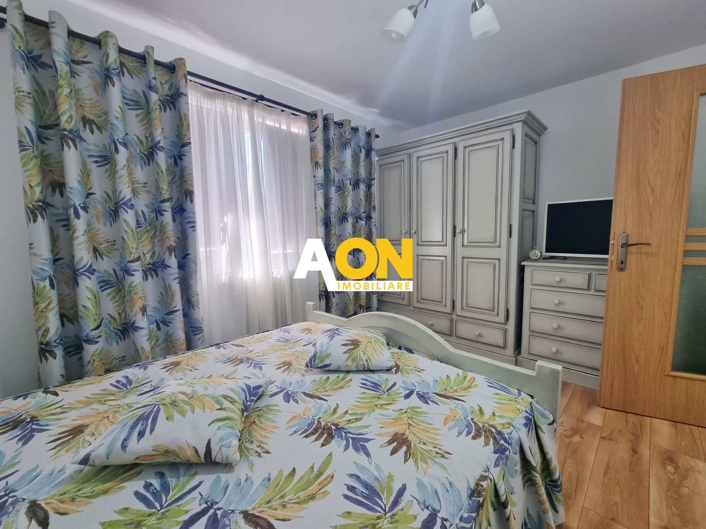 Apartament 2 camere, mobilat, utilat, Cetate - Poză 5