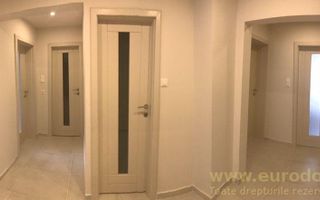 Vânzare apartamente în bloc, mobilat și utilat - Poză 2