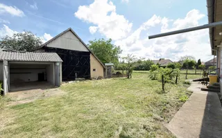 Casă 4 camere, Teren 1955 mp Str. Vezendiului Nr. 366 - Loc. Petrești, Satu Mare - Poză 14