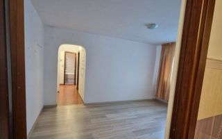 Apartament cu 3 camere, parter, zonă verde. Ideal familii. - Poză 1