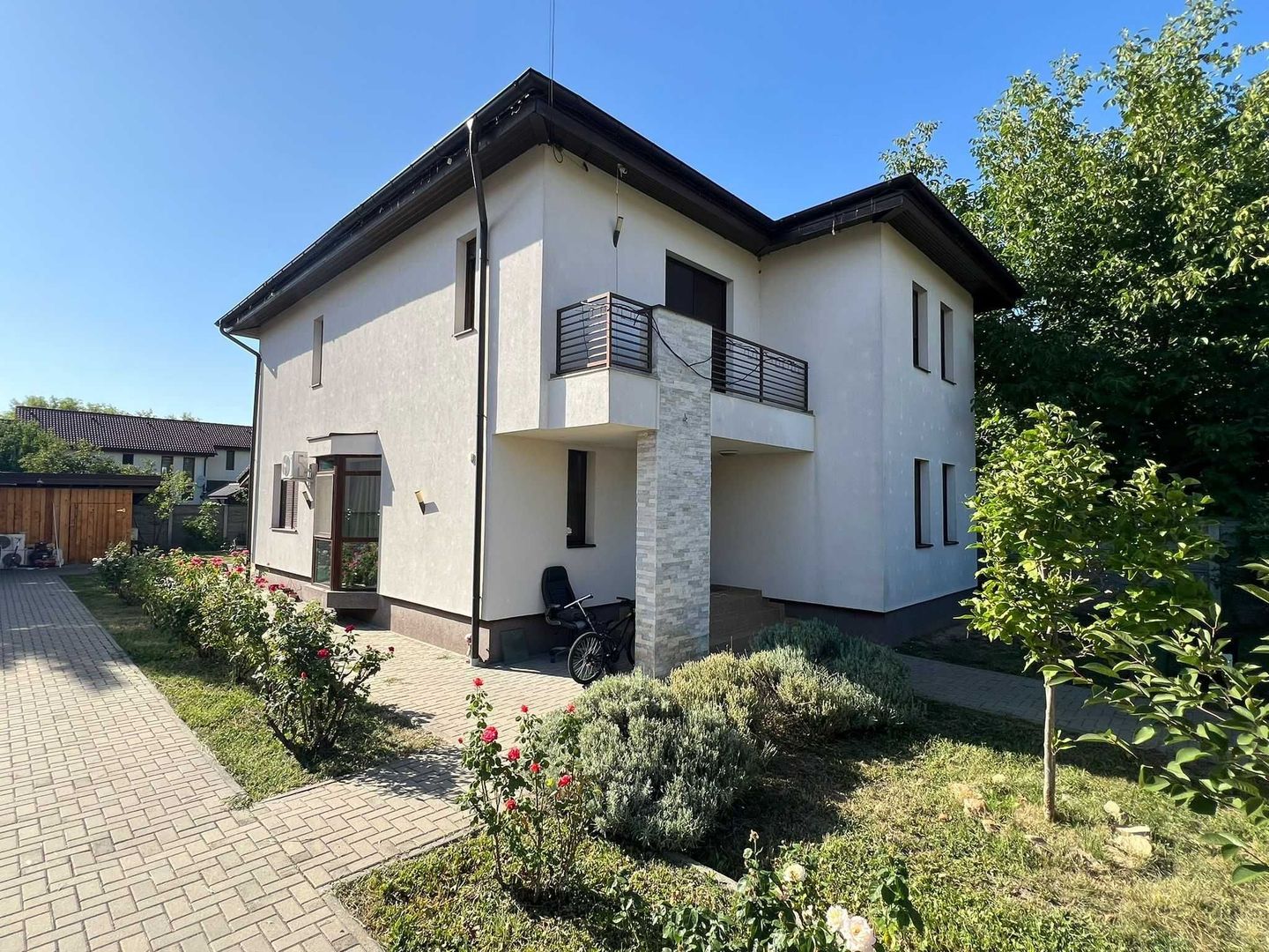 Giroc | Vilă moderna | Grădină amenajată | 5 camere | Parcare acoperită - Poză 1