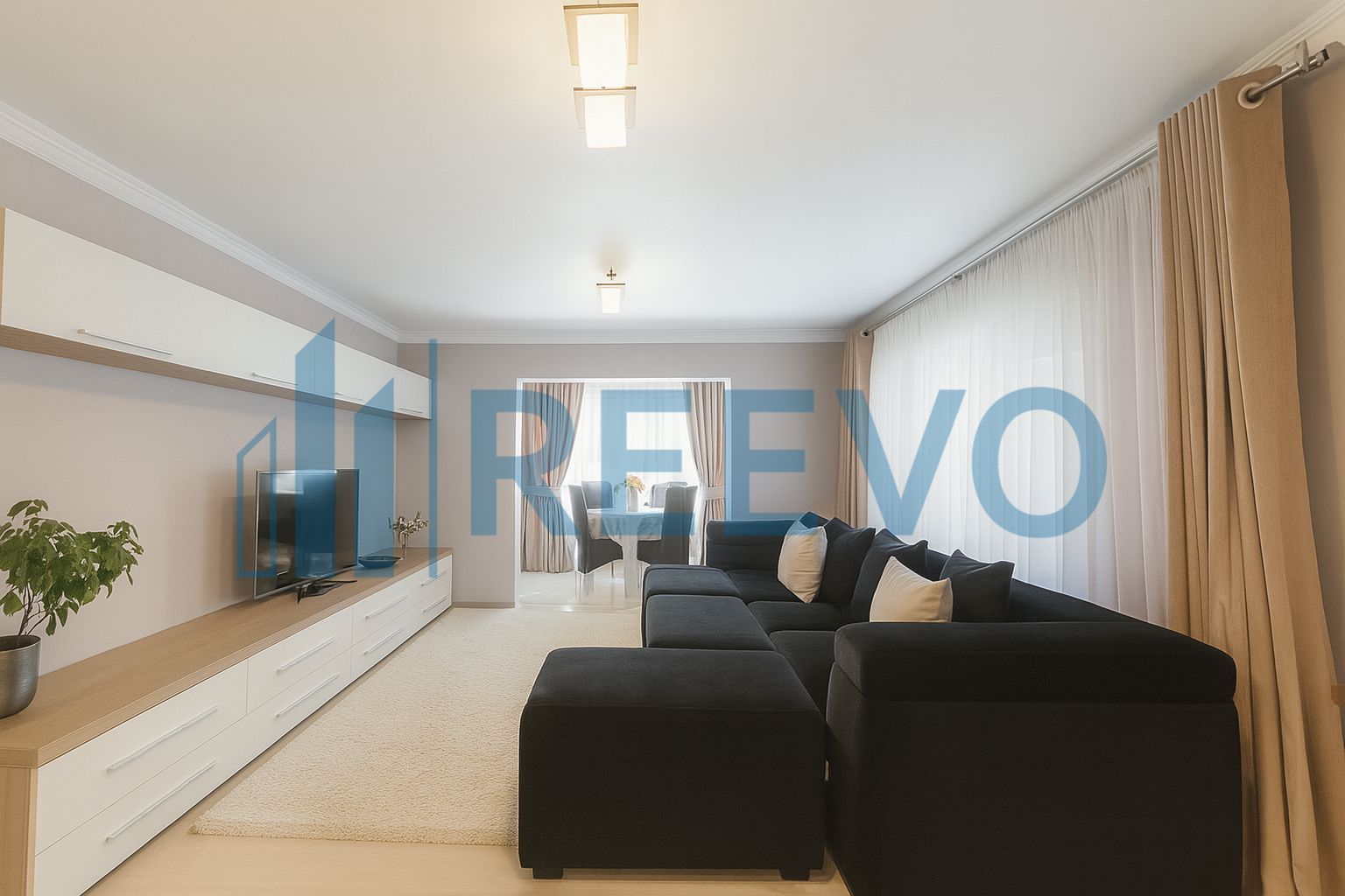 Proprietate Premium cu Două Case și Piscină în Hemeiuș - Poză 9