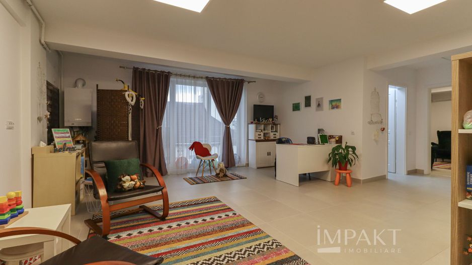 Penthouse dispus pe 2 niveluri in Dambul Rotund - Poză 25