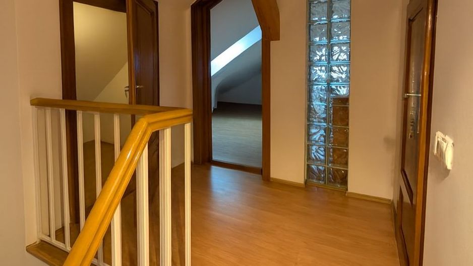 Apartament spatios cu 3 camere, Cart. Andrei Muresanu - Poză 9