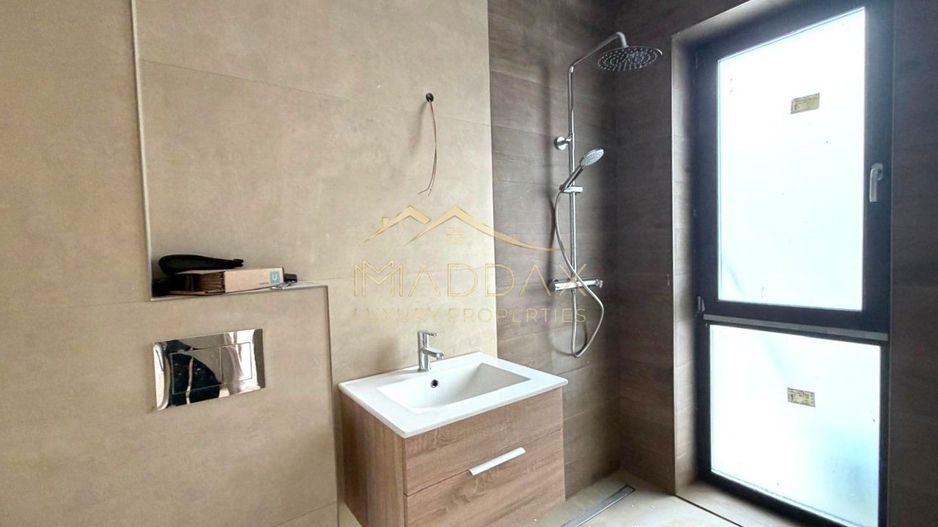 Vila moderna 6 camere // 190mp // teren 300mp // Tunari - Poză 18