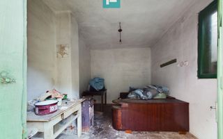 Casă cu teren de 824mp în Pârneava - Poză 5