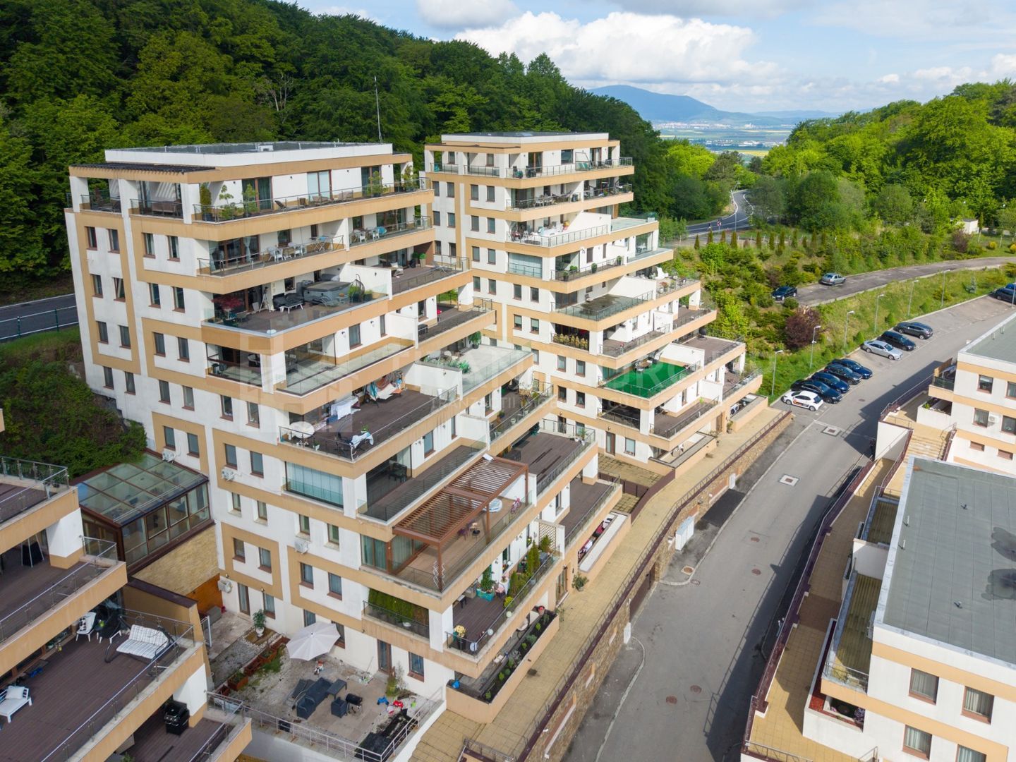 Priveliște de Cartier Rezidențial de Lux | 2 Camere + Terasă 52 MP | Season Resi - Poză 26