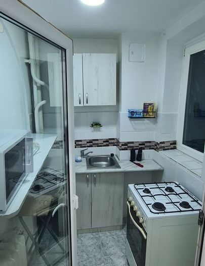 Apartament 2 camere decomandat, renovat, mobilat si utilat ,Lujerului - Poză 10