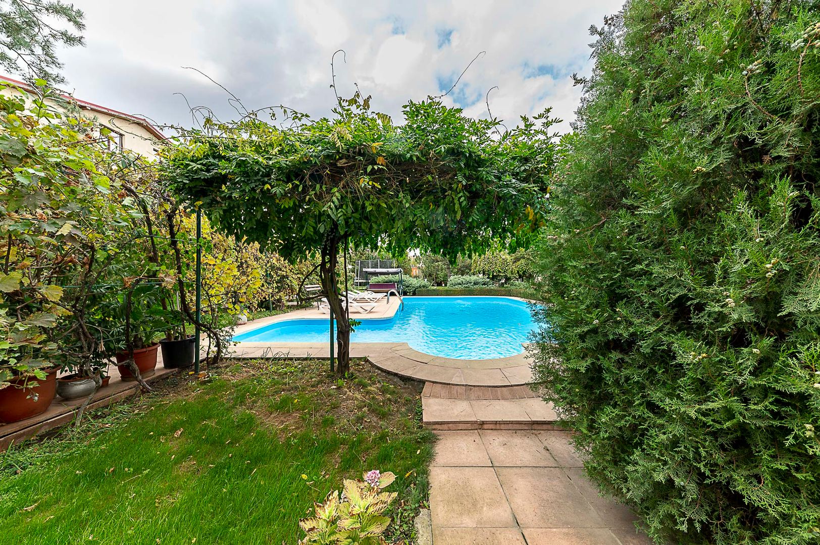 Vila 20 Camere | Pantelimon - Cernica | 4141 mp Teren | Piscina - Poză 3
