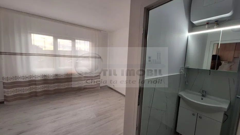 Camera de camin - Renovat - str. Mihail Sturza - 31.500 euro ! - Poză 2
