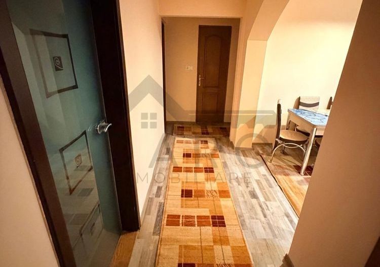 Apartament de inchiriat 3 camere, 2 bai. -situat pe strada Livezeni - Poză 7