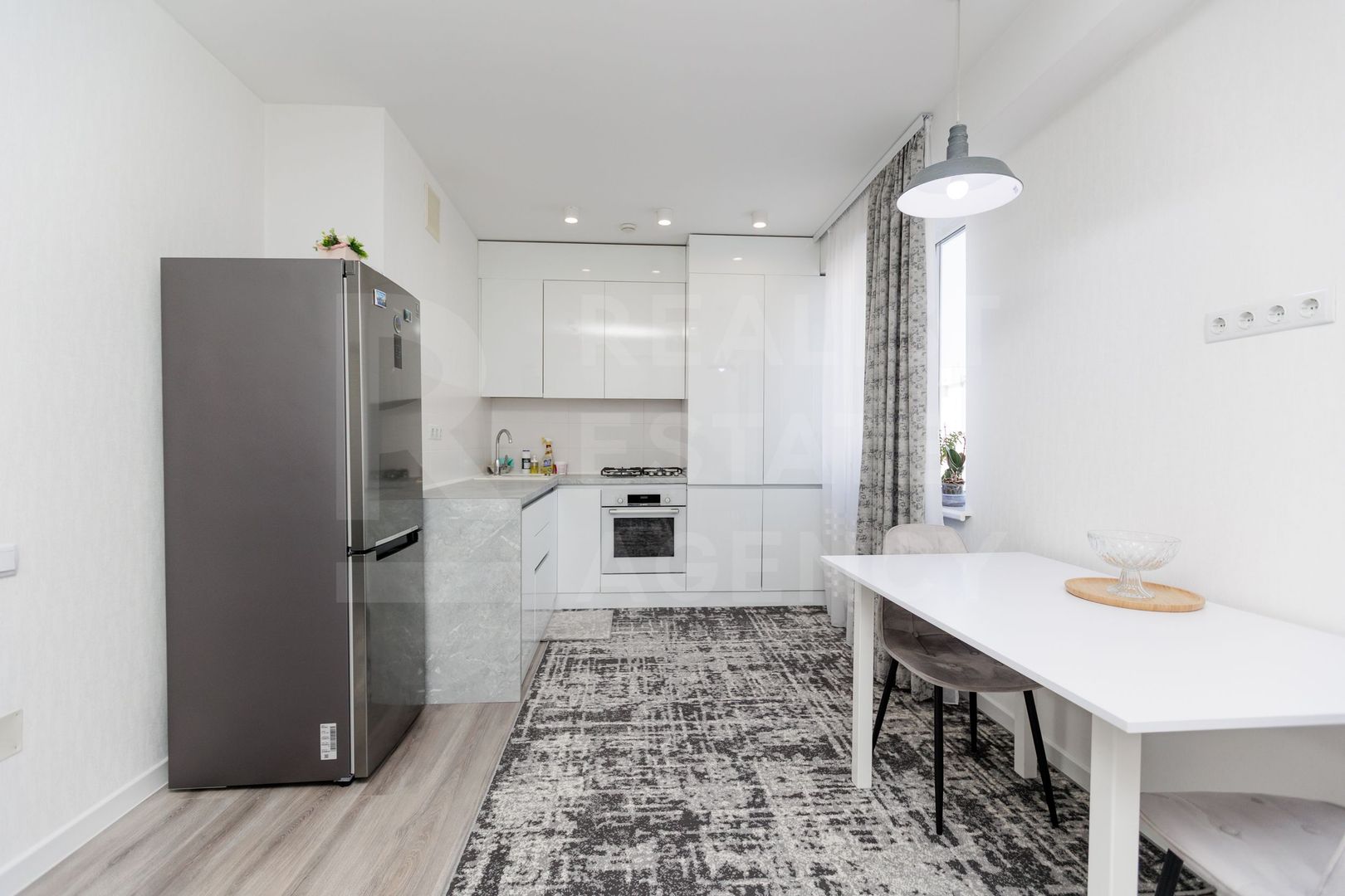 Chirie, apartament, 2 camere, str. Nicolae Costin, Râșcani - Poză 1