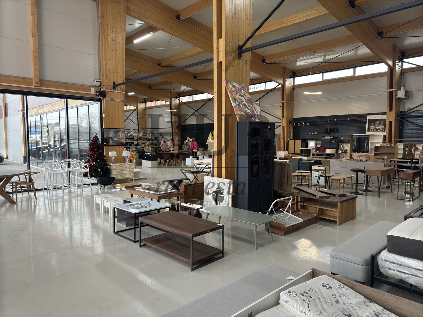 Showroom cu cladire de birouri | stradal | Roman/Neamt - de vanzare - Poză 9