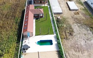 Vila de vanzare in APA-NORD  cu 2 Piscine/Zona de Relaxare/Acces lac - Poză 27