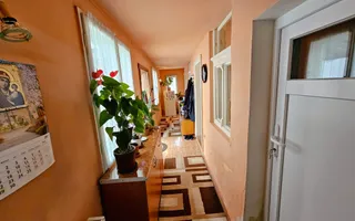 Casa 3 camere, 2 bai, mobilata, utilata, 645 mp teren, zona Lipoveni - Poză 12