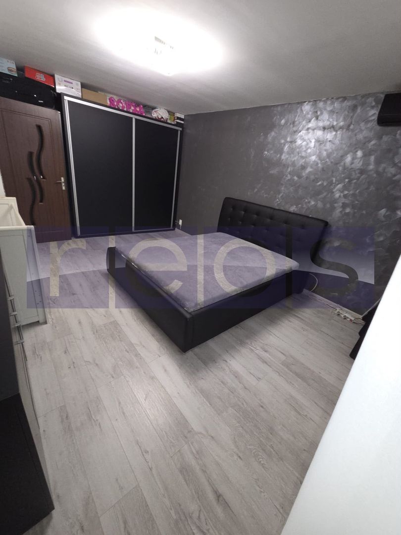 VANZARE GARSONIERA ZONA NERVA TRAIAN - Poză 2