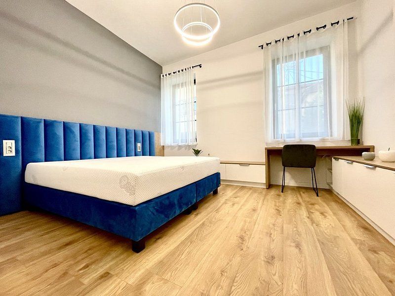 Elegant, finisaje premium, locație deosebita - 3 camere  în Bălcescu - Poză 15