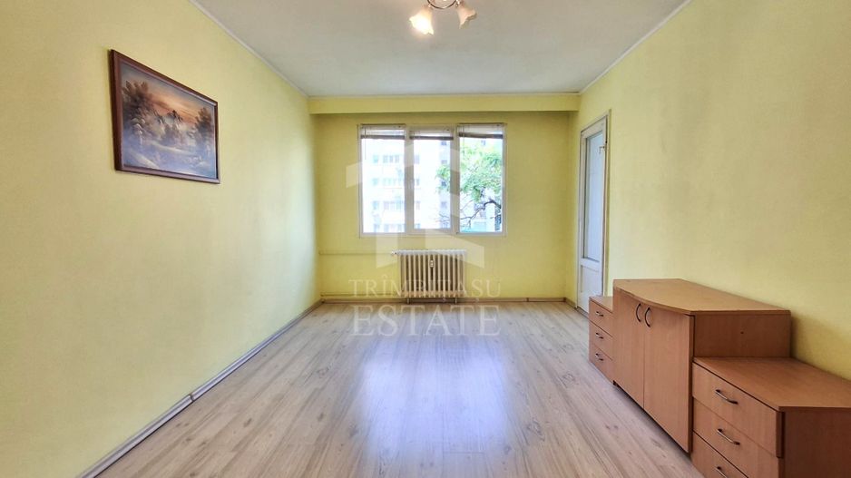 Apartament 3 camere decomandat | Locație excelentă | Bd. Chișinău 21 - Poză 1