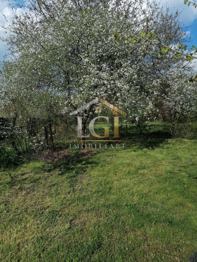 Teren intravilan.Suprafata 1200 mp.Localitatea Moreni.Str. Eroilor  16 - Poză 1
