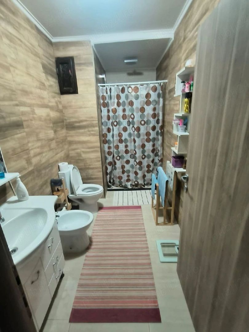BRASADAS vinde apartament CENTRAL cu 4 camere la etajul 2. - Poză 4