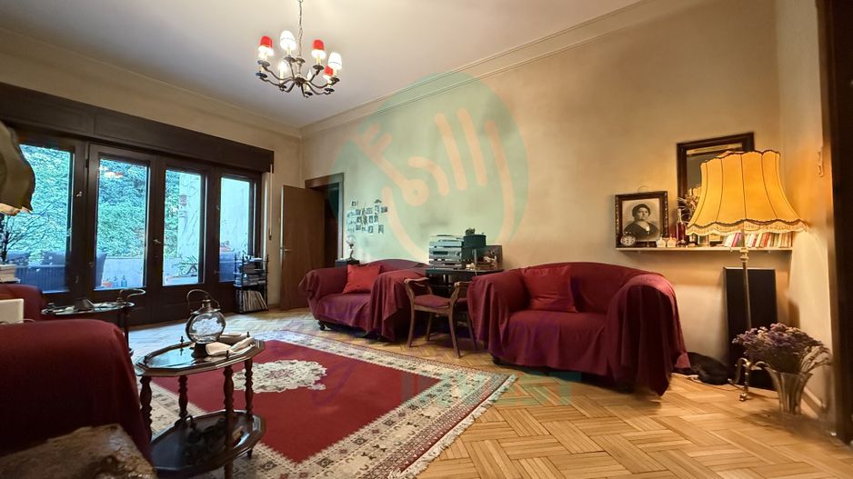 Apartament interbelic cu grădină și garaj - Poză 6