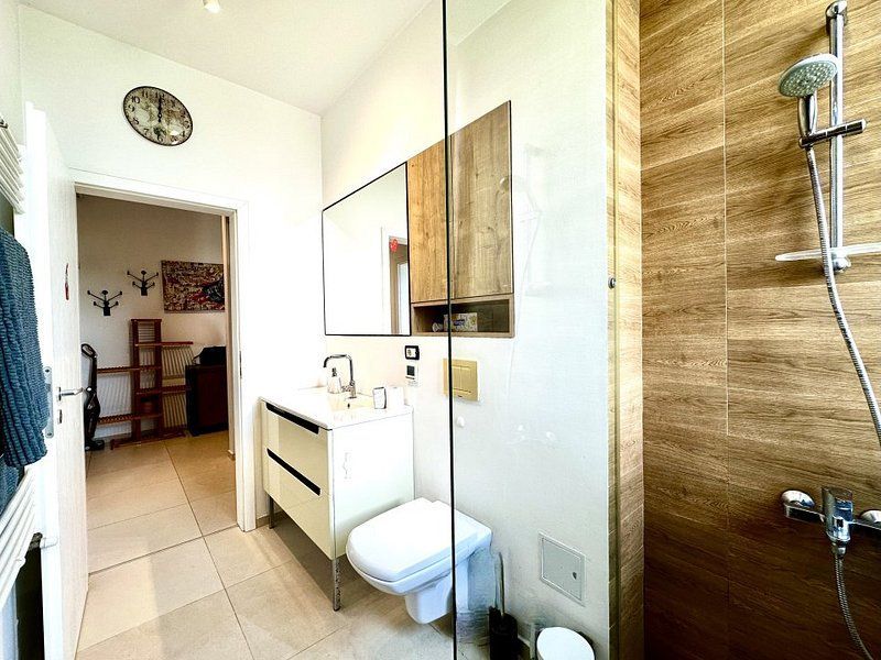 Apartament cu 2 camere, priveliște spre pădure, cochet si primitor, zona Lipovei - Poză 24