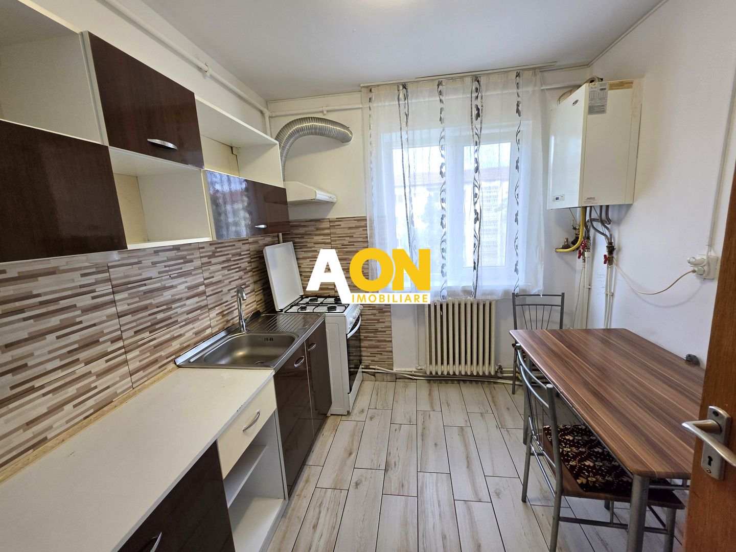 Apartament 2 camere, etaj 3, renovat, zona Bulevardul Transilvaniei - Poză 10