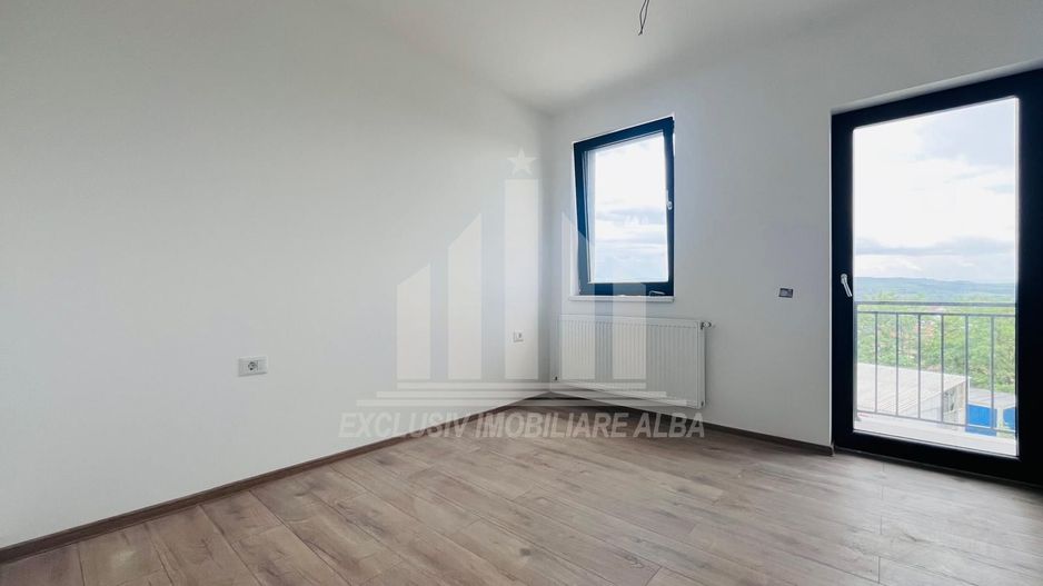 Apartament cu 3 camere, Cetate, Bloc Nou - Poză 4