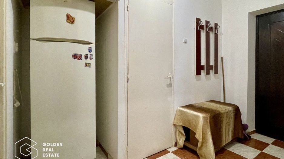 Garsoniera spatioasa, la 5 minute de Mall Vitan - Poză 2