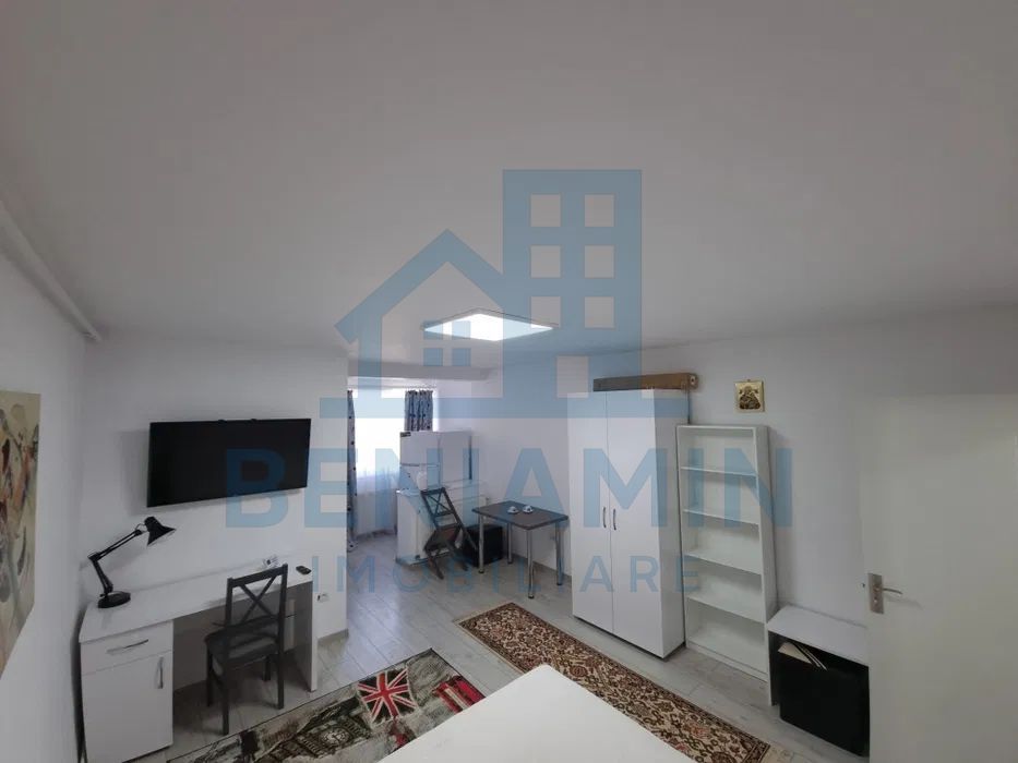 Chirie garsoniera bulevardul Saturn 32mp etaj 1 cu loc parcare - Poză 2