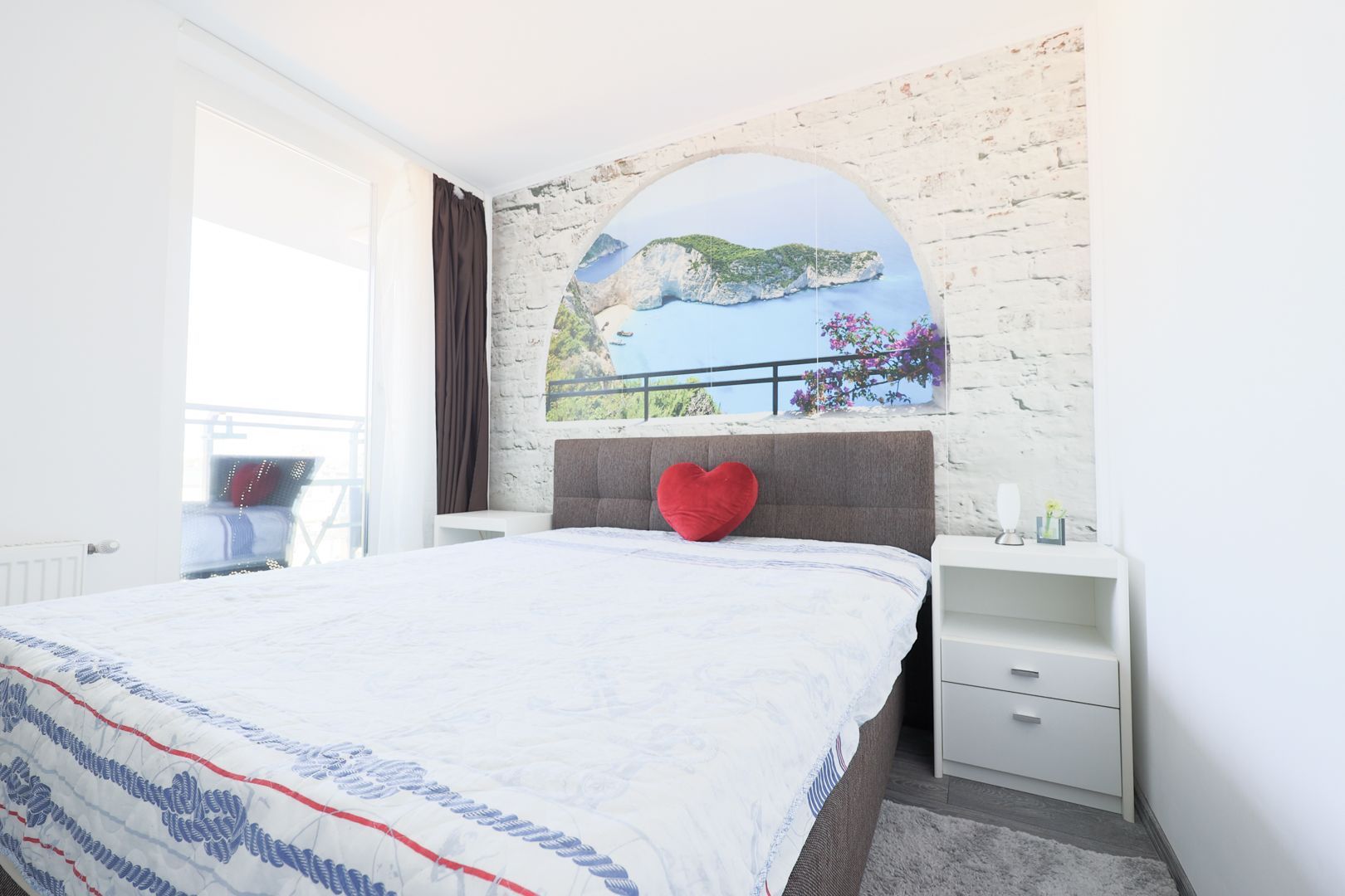 Locație exclusivistă! Apartament modern în Arad Plaza. - Poză 6