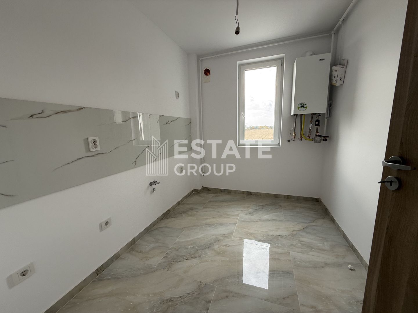 Apartament cu 2 camere decomandat in Giroc - Poză 4