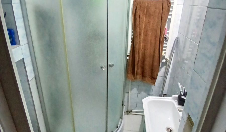 Apartament 2 camere Tecuci etaj 1 – zonă centrală - Poză 5