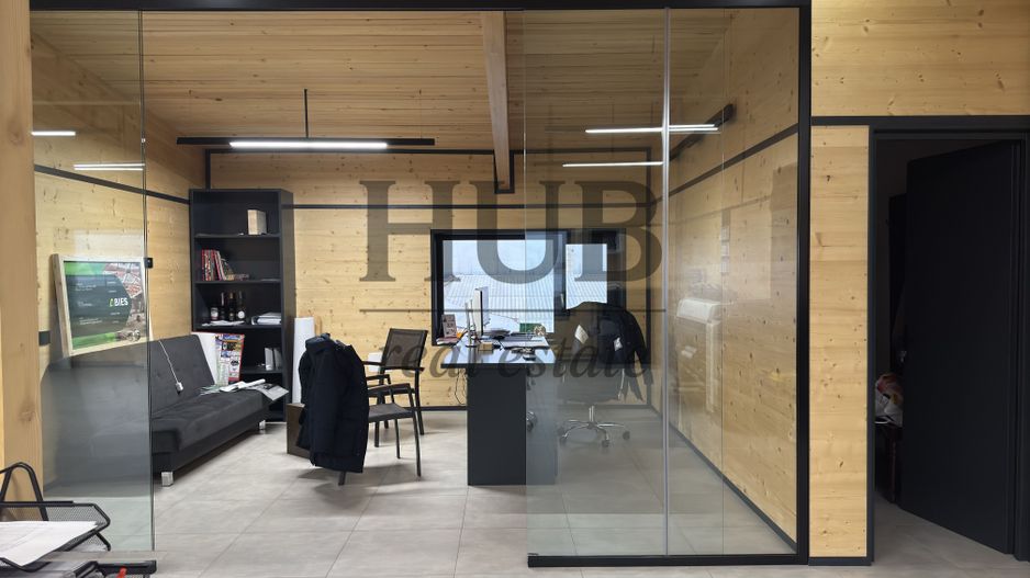 Showroom cu cladire de birouri | stradal | Roman/Neamt - de vanzare - Poză 8