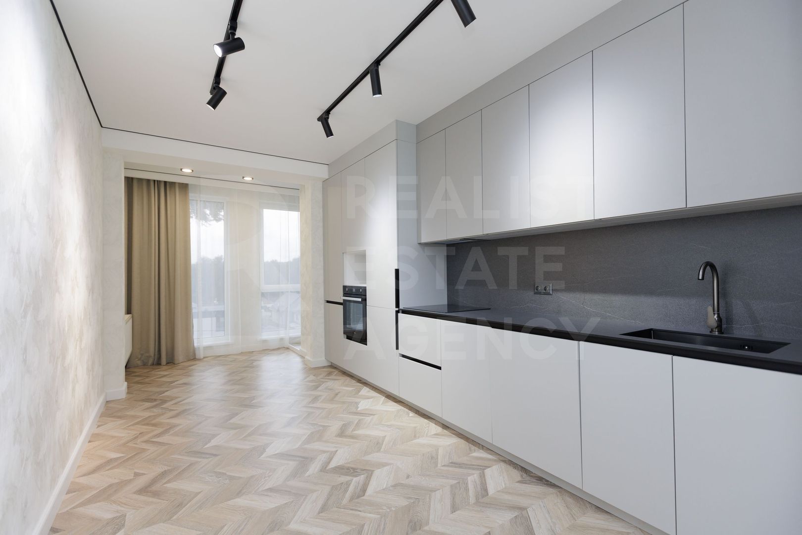 Vânzare, apartament, 2 camere, str. Iurie Babei, Botanica. - Poză 1