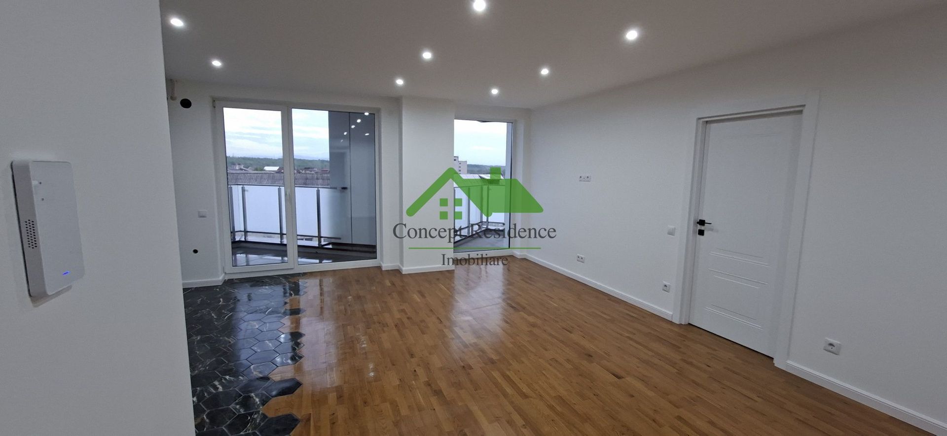3 camere, 70 mp utili, parcare – Shopping Park - Poză 1