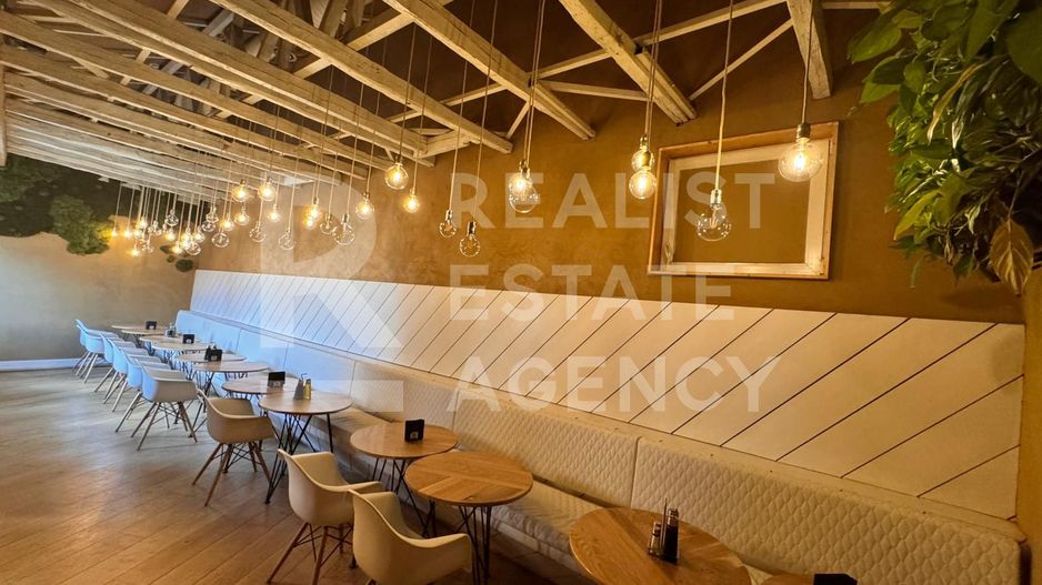Spatiu comercial - Restaurant | Stradal | Trafic pietonal | Romana - Poză 1