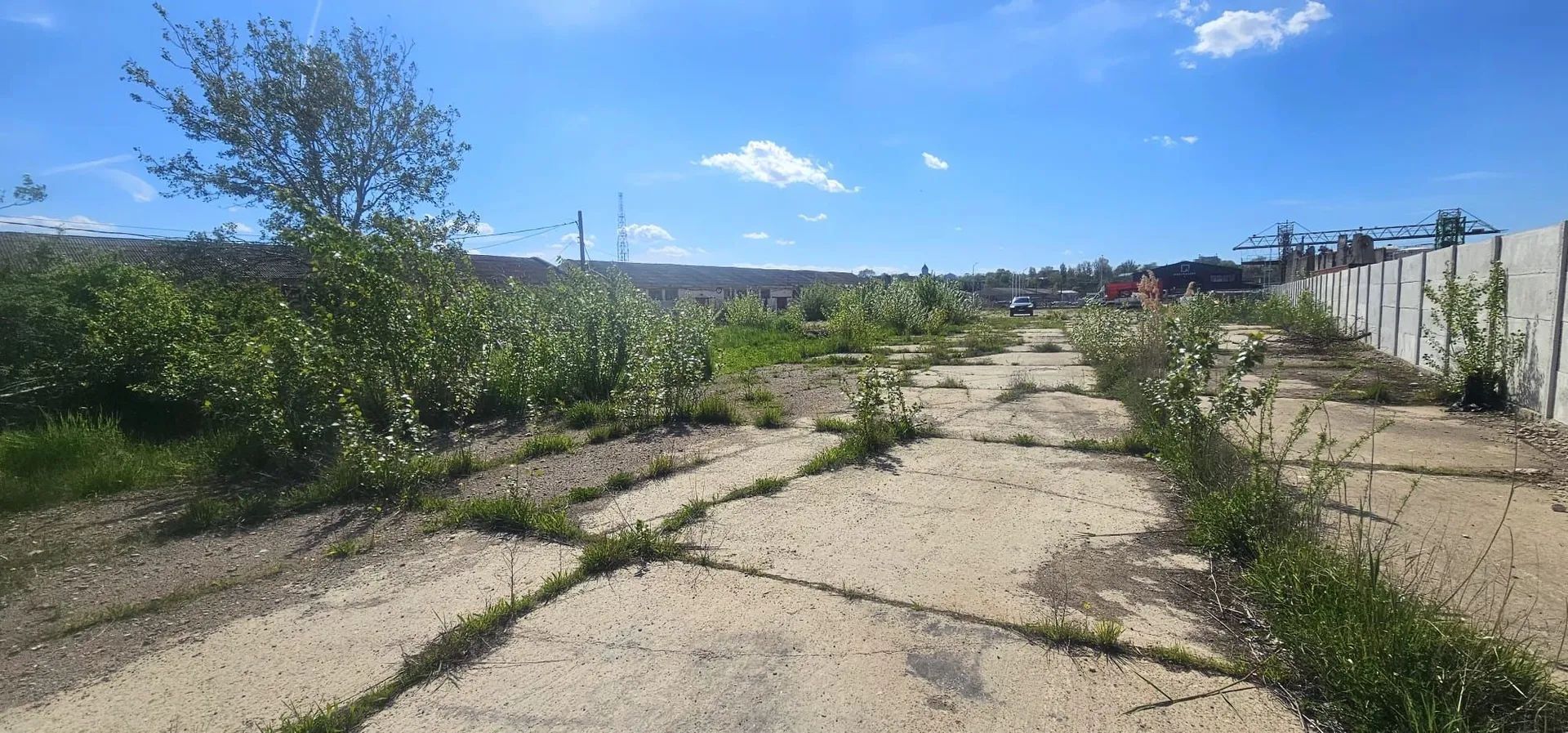 DE ÎNCHIRIAT – TEREN INTRAVILAN 2.077 MP - ZONA INDUSTRIALA - STR. MACULUI - Poză 7