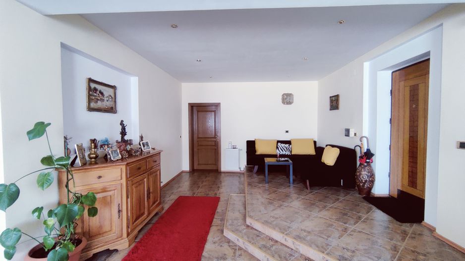 CASA INDIVIDUALA GHIRODA +TEREN 1752 MP - Poză 4