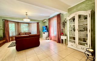 Vila care redefinește echilibrul între rafinament, spațiu și liniște - Poză 18