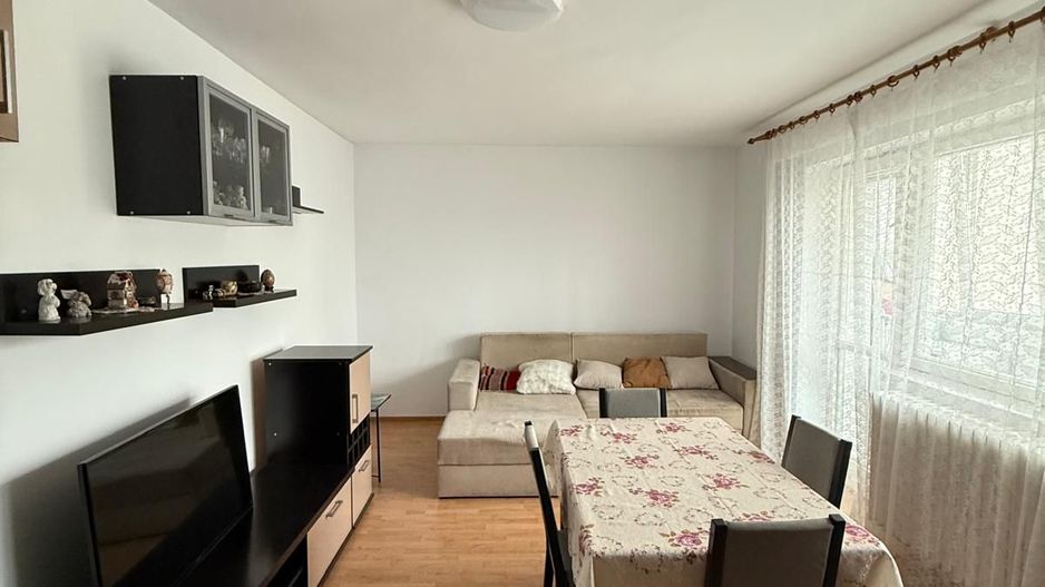 De vânzare 4 camere, spațios, 2 băi, 2 balcoane, lângă Mega Mall - Poză 7