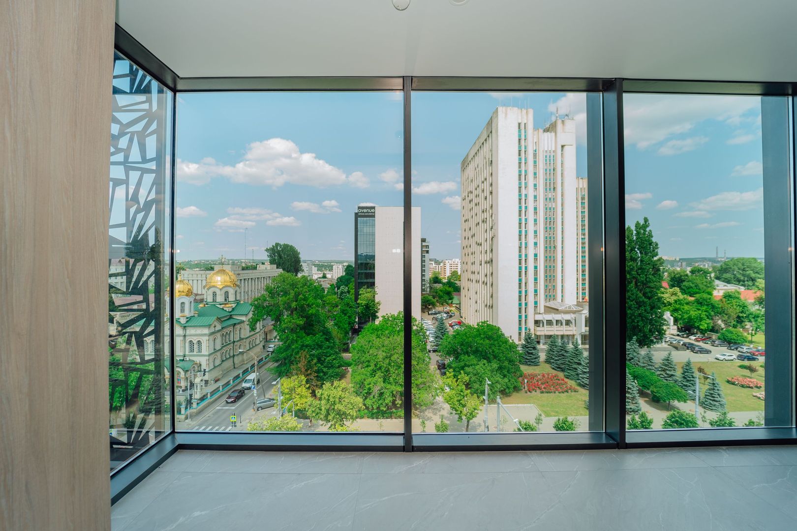 SPRE CHIRIE SPAȚIU COMERCIAL PENTRU BIROU | OFICIU 150 m2 Premium Location Bussines | Chișinău ,Centru ,Str.Bul.Ștefan Cel Mare și Sfânt , 115/1 - Poză 5