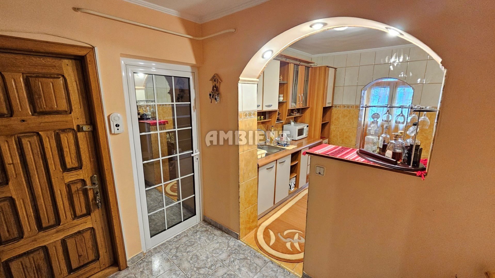 Apartament 3 camere, etaj 2, mobilat și utilat, zona GARĂ; - Poză 1