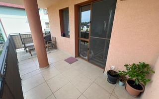 Apartament spațios cu 3 camere, 2 băi și balcoane generoase - Poză 9