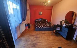 Casă Impresionantă de Vânzare Vitan ideal pentru Locuință sau Business - Poză 6